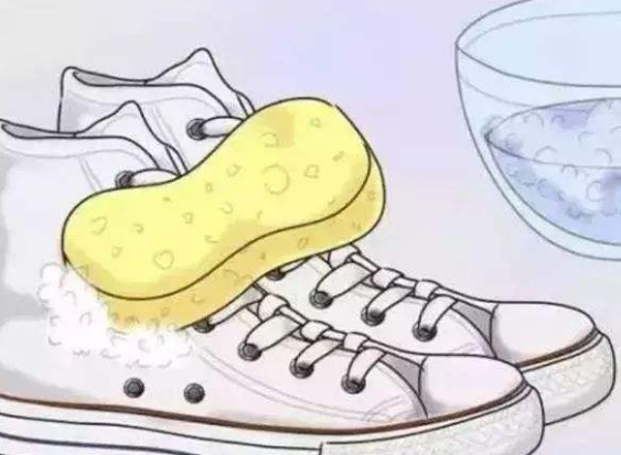 干洗白鞋方法