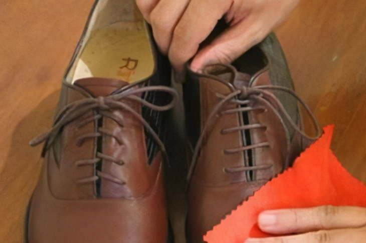 干洗店擦鞋技巧