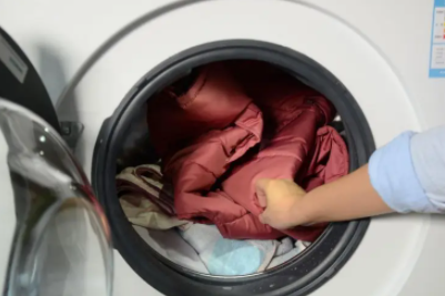 羽绒服干洗缺点