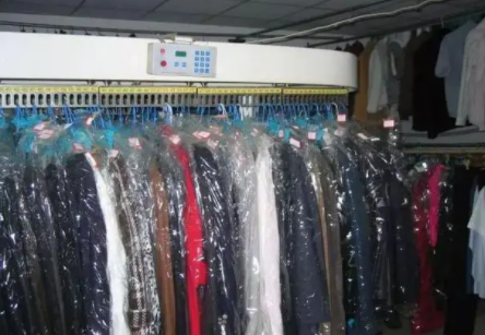 下雨天干洗店环保